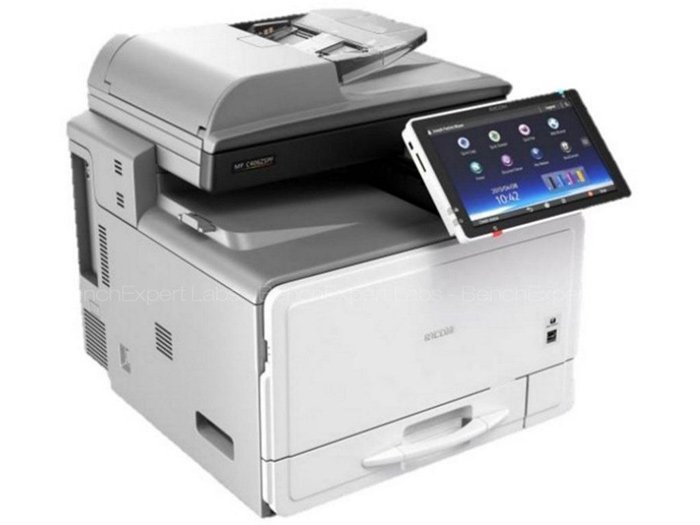 مراجعة شاملة لـ Ricoh MP C307: الأداء والمواصفات والمميزات 2
