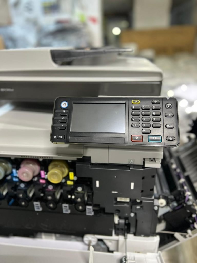 RICOH MP C305