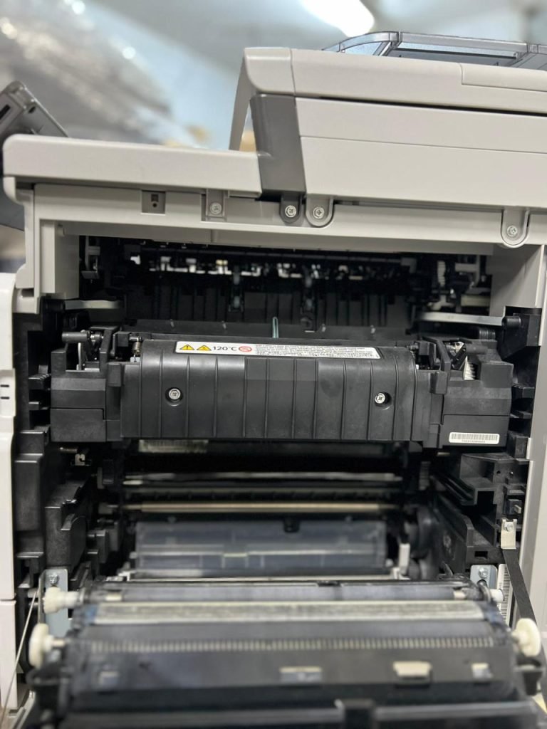 RICOH MP C305