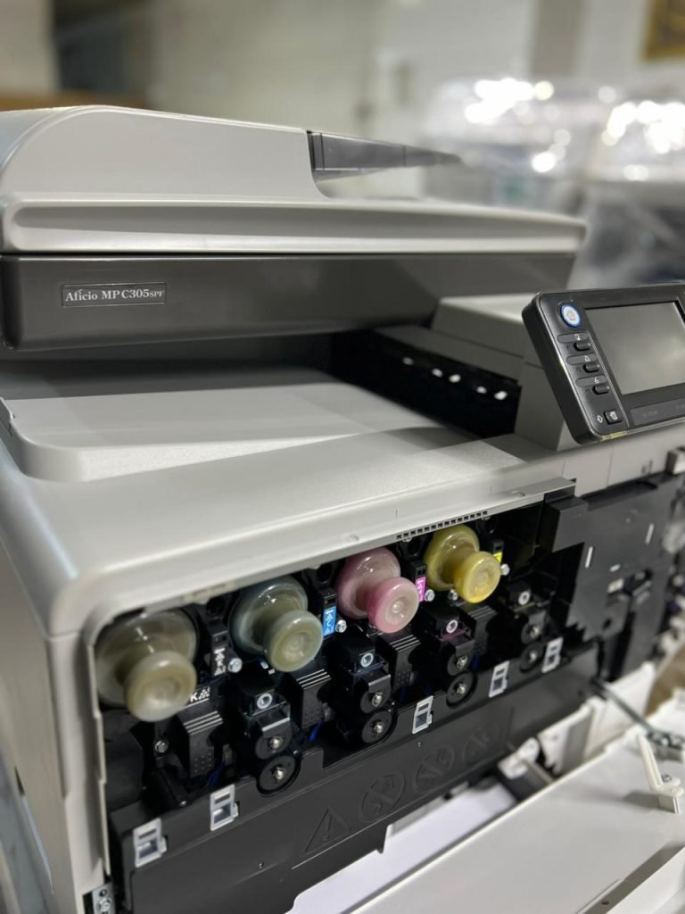 RICOH MP C305